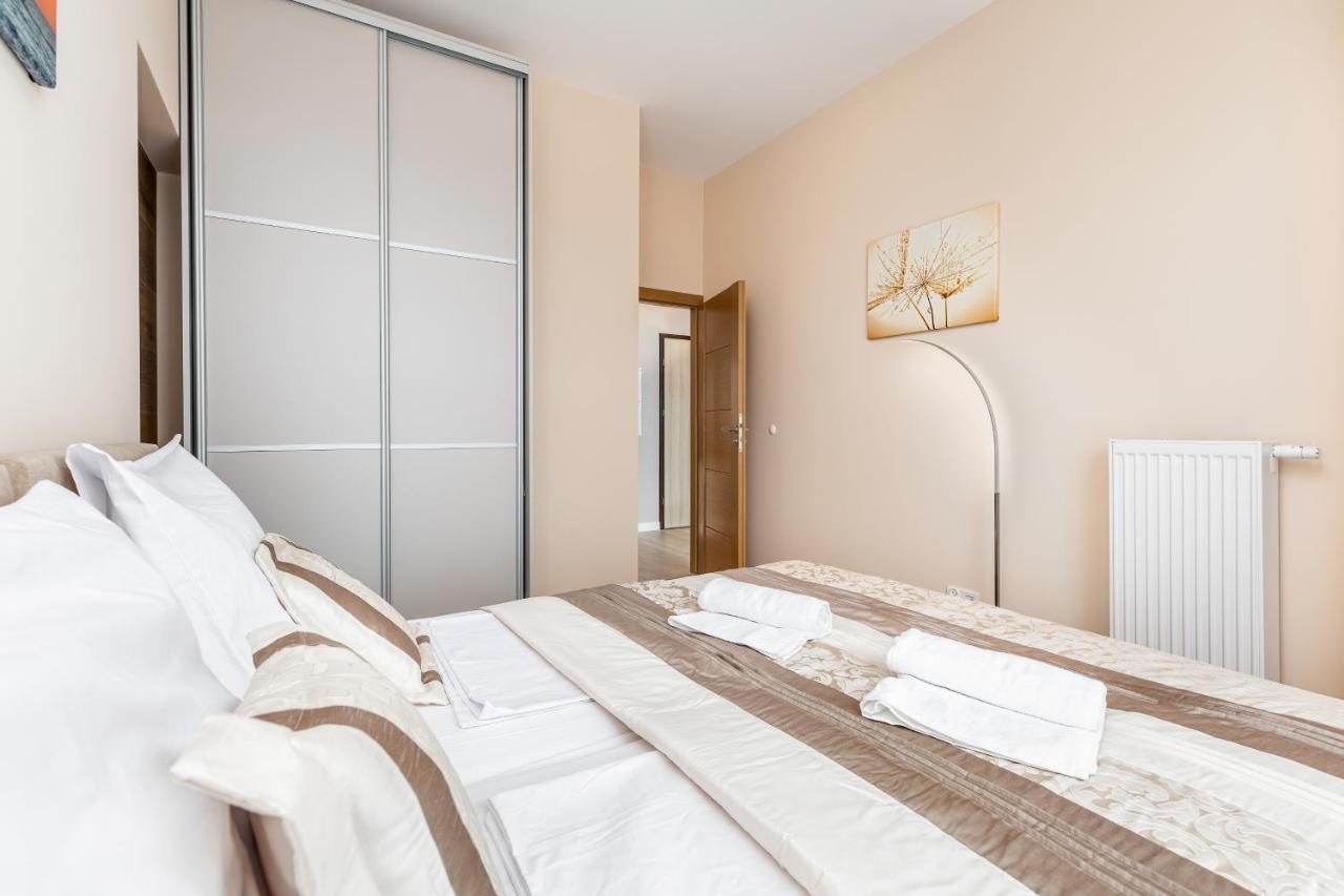 Platan Tower Baltic & More Apartments 斯维诺乌伊希切 外观 照片